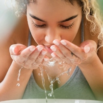 Cleansing Care meets purifying ingredients Cleansing Care meets purifying ingredients